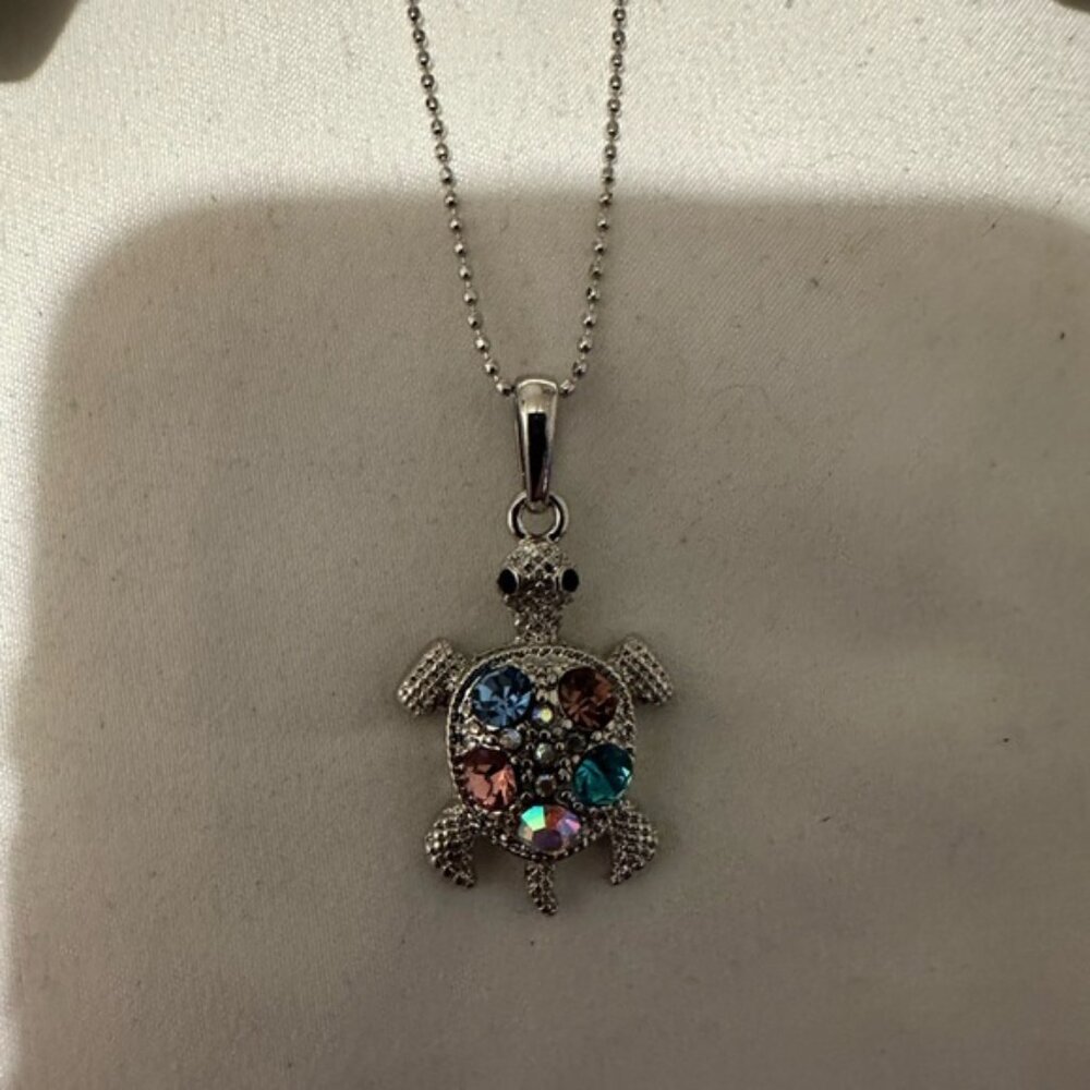 Silver Turtle Pendant Necklace